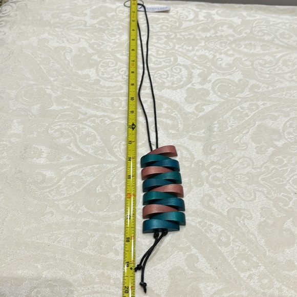 decouture textured jenga pendant necklace - Picture 2 of 6